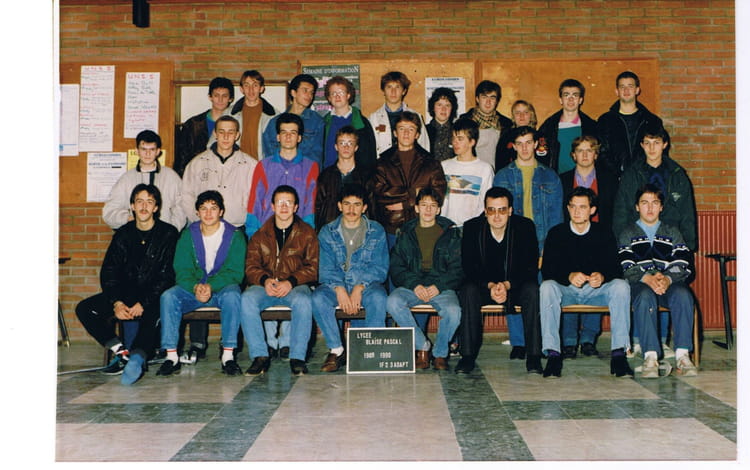 Photo de classe 1 adapt f2f3 1989 de 1989, Lycée Blaise Pascal Cité ...