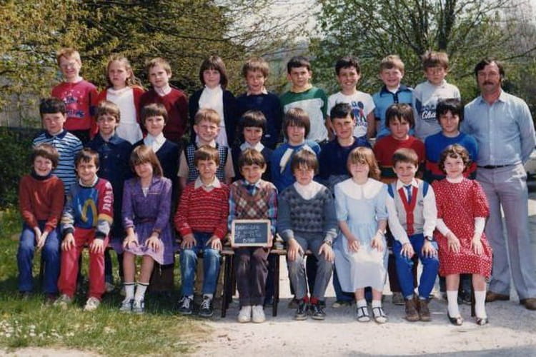 Photo de classe CE2 1983 de 1983, Ecole Sainte Marie-madeleine ...