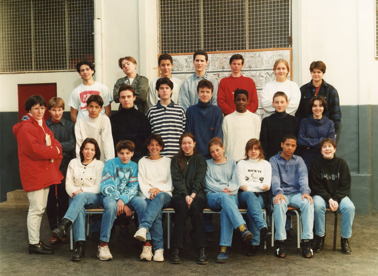 Photo de classe 94/95 3eme A de 1994, Collège Privé Saintambroise