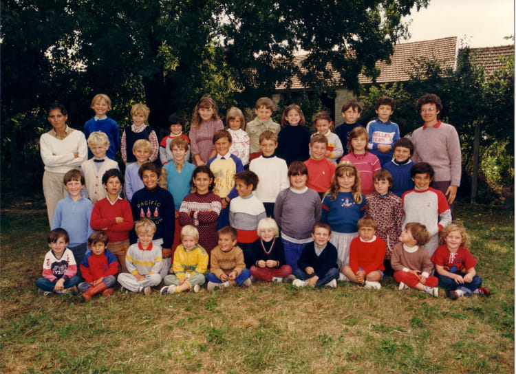 photo-de-classe-ecole-de-1985-ecole-primaire-avant-les-marcilly
