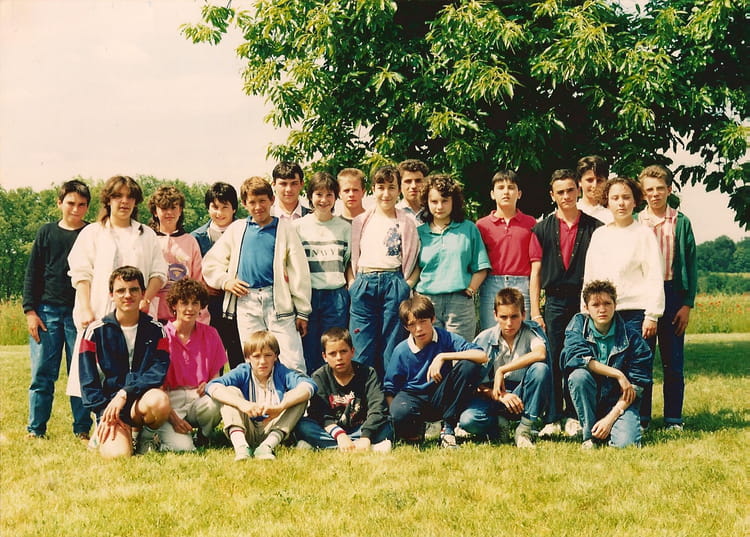 Photo De Classe 4 m B De 1987 Coll ge Copains D avant photo-de-classe-4-m-b-de-1987-coll-ge-copains-d-avant