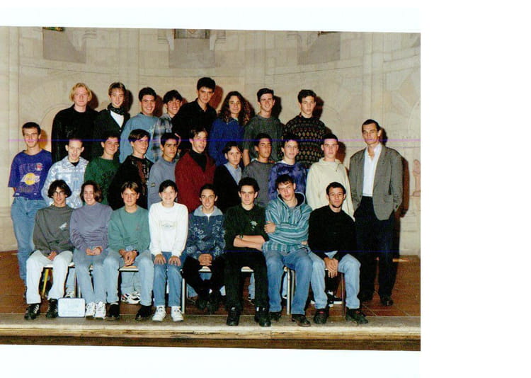 Photo de classe 2 TSA de 1995, Lycée Professionnel Privé Saintefamille