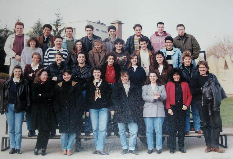 Photo de classe BTS action co 1ère année de 1991, Lycée Louis Armand ...