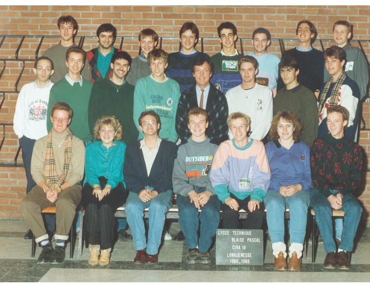 Photo de classe CIRA 1B de 1988, Lycée Blaise Pascal Cité Scolaire ...