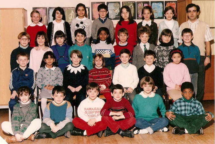 Photo de classe CE2 A de 1987, ECOLE LA MOTTE PICQUET Copains d'avant