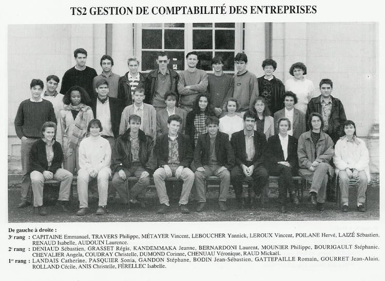 Photo de classe Bts compta 2ème année 1992-1993 de 1992, Lycée Saint ...