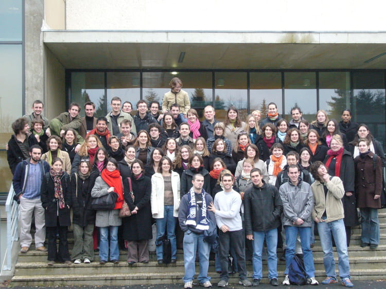 Photo de classe I3 0607 de 2006, Ecole Nationale Supérieure De Chimie De Rennes Copains d'avant Photo de classe I3 0607 de 2006, Ecole Nationale Supérieure De Chimie De Rennes Copains d'avant