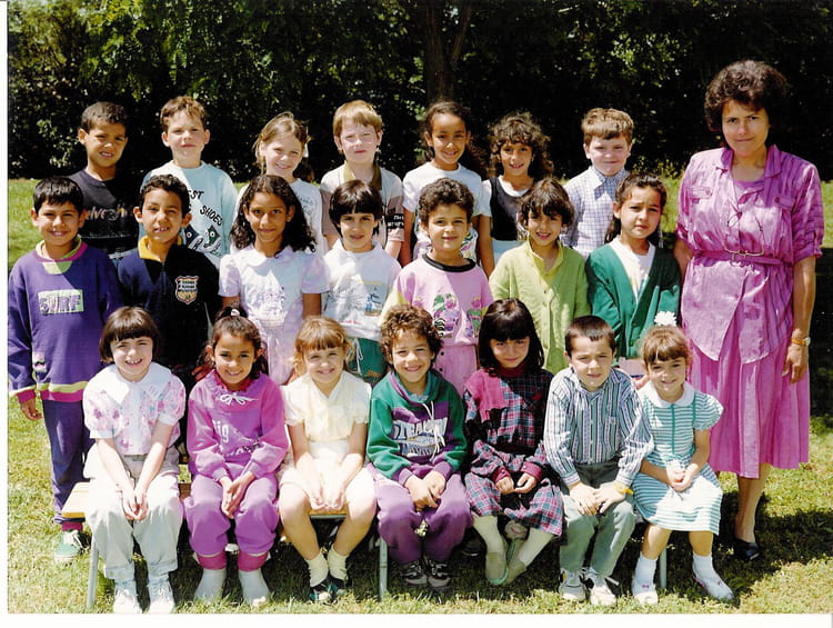 Photo de classe Cp (1er) de 1990, Ecole Rene Cassin (Meyzieu) - Copains ...