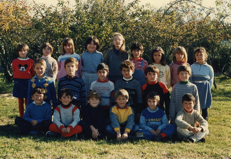 Photo de classe CE2 de 1987, Ecole Du Champ De Foire (Villebois