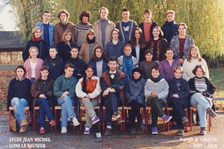 Photo de classe 1 ère ? de 1997, Lycée Jean Michel - Copains d'avant