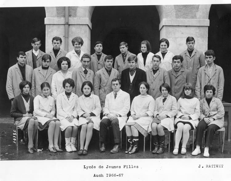 CPA VERSAILLES Maisons d'Education du Lycee de Jeunes Filles (1386624