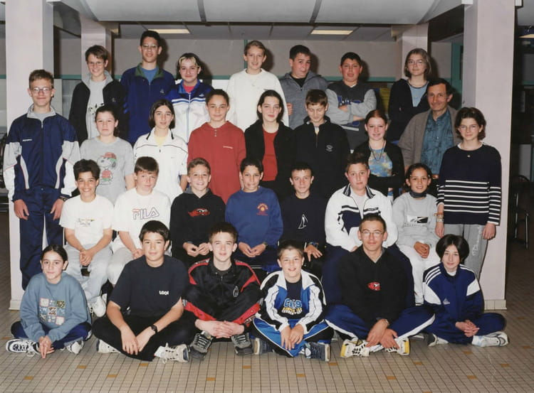 Photo de classe 6°B Henry Pourrat 19992000 de 1999, Collège Henri
