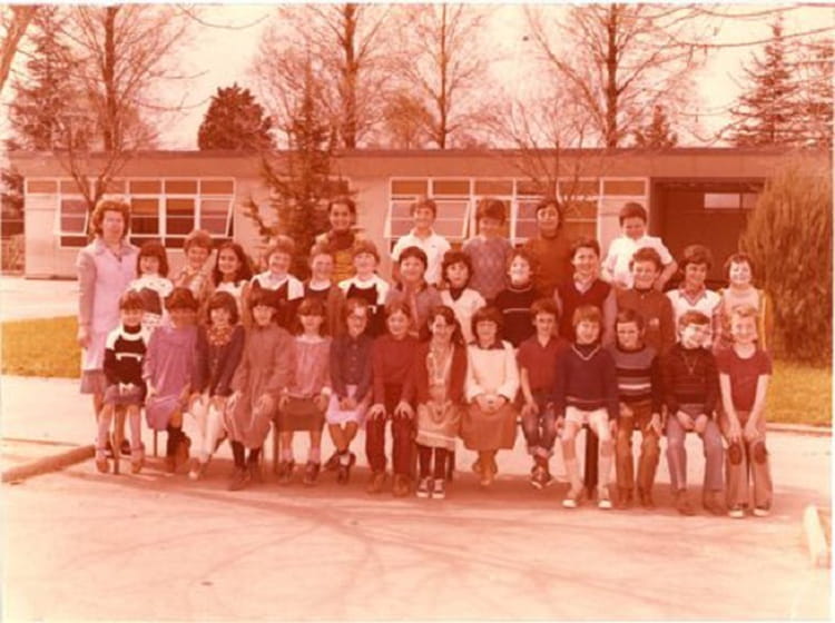 Photo de classe CE2 avec Mme GALAN de 1980, Ecole En Gach (Graulhet) Copains d