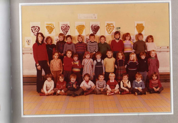 Photo de classe Grande Section de 1977, ECOLE SAINTE MARIE - Copains d ...