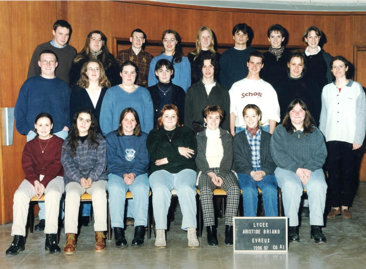 Photo de classe BTS CG 1ERE ANNEE 1996-97 de 1996, Lycée Aristide ...