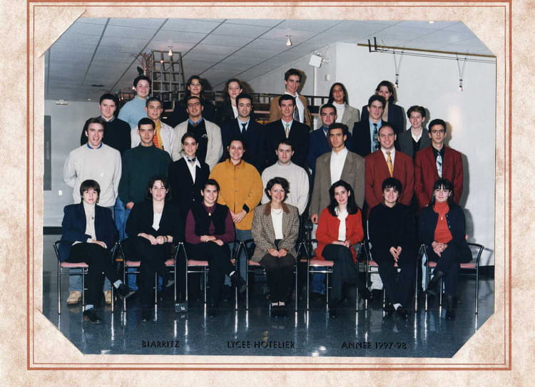 Photo de classe terminale BTS HOTELLERIE-RESTAURATION OPTION B de 1998 ...