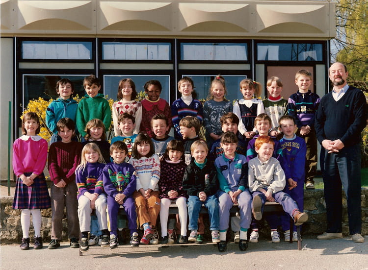 photo-de-classe-cp-de-1991-ecole-de-la-fontaine-ully-saint-georges