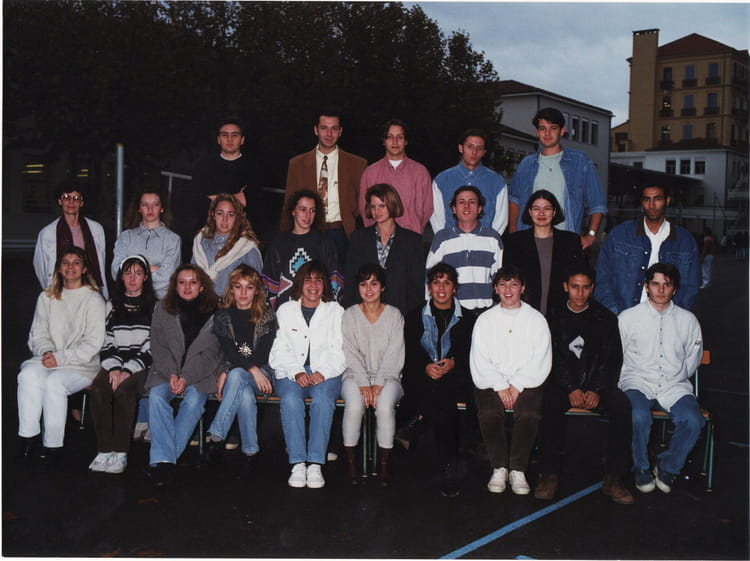 Photo de classe BTS 1994/1996 de 1970, Lycée Jean Aicard - Copains d'avant