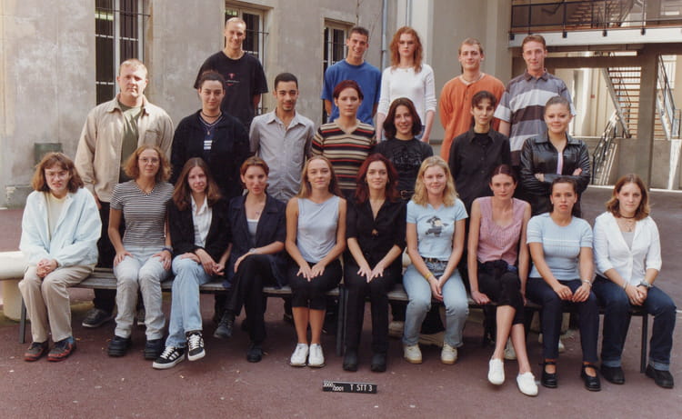 Photo de classe T STT3 ACA de 2001, Lycée Sainte-elisabeth - Copains d ...