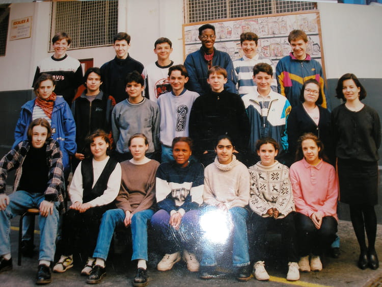 Photo de classe 4EB de 1993, Collège Privé Saintambroise Copains d'avant