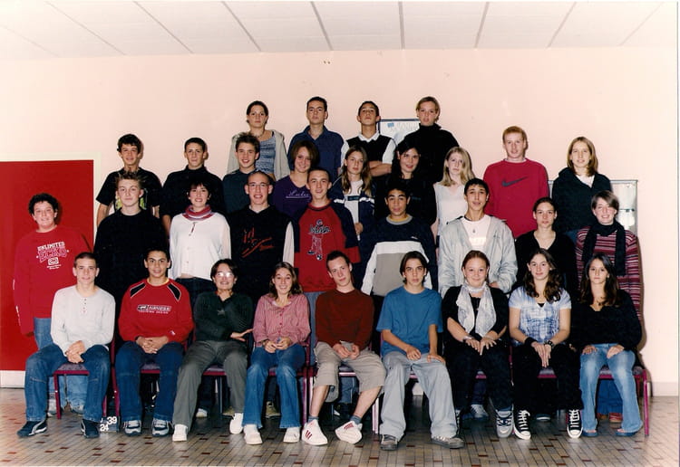 Photo de classe 2nde 2 Lycée Jean Monnet 03-04 de 2003, Lycée Jean ...