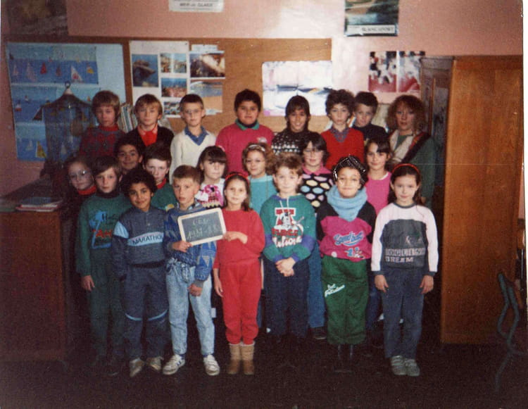 Cinéma Le Rio Saint Florent Sur Cher Photo de classe CE2 de 1987, Ecole Louis Dezelot (Saint Florent Sur