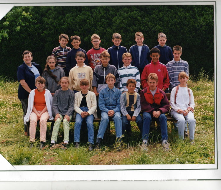 Photo de classe 6 émé de 1997, Collège Notre-dame De L'assomption ...