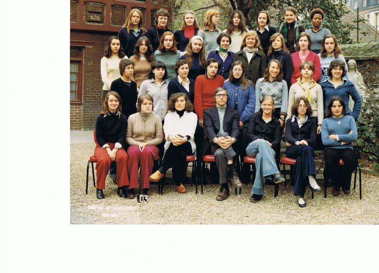 Photo de classe Terminale A de 1976, INSTITUTION REY - Copains d'avant
