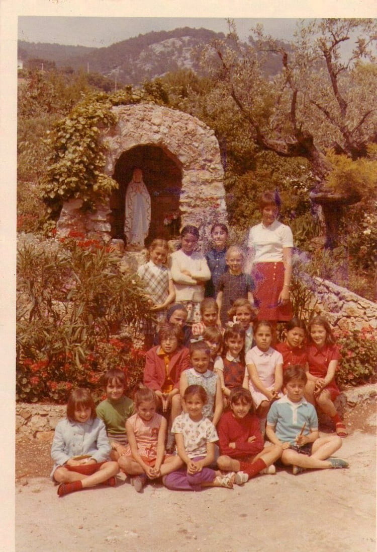 Photo de classe Ce2 de 1970, Ecole Notre Dame Des-missions - Copains d ...