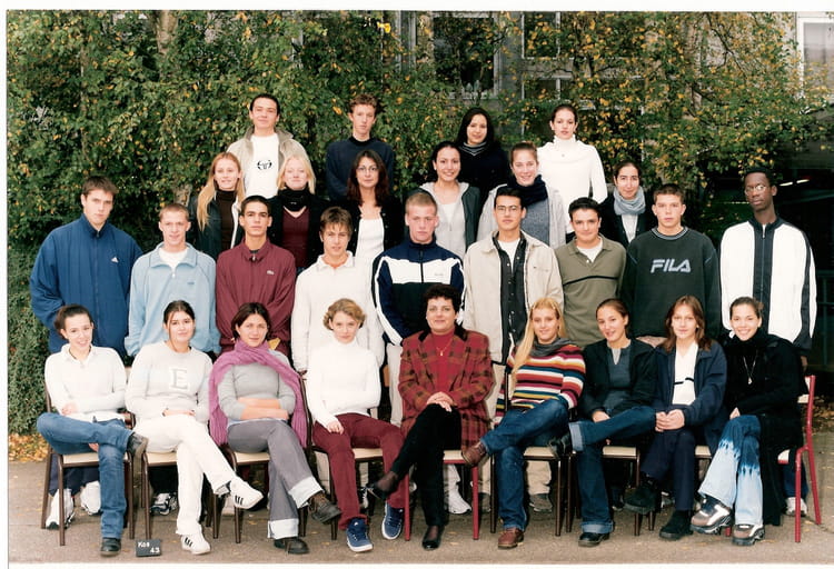 Photo de classe 1ère ES 1 de 2000, Lycée Pothier - Copains d'avant