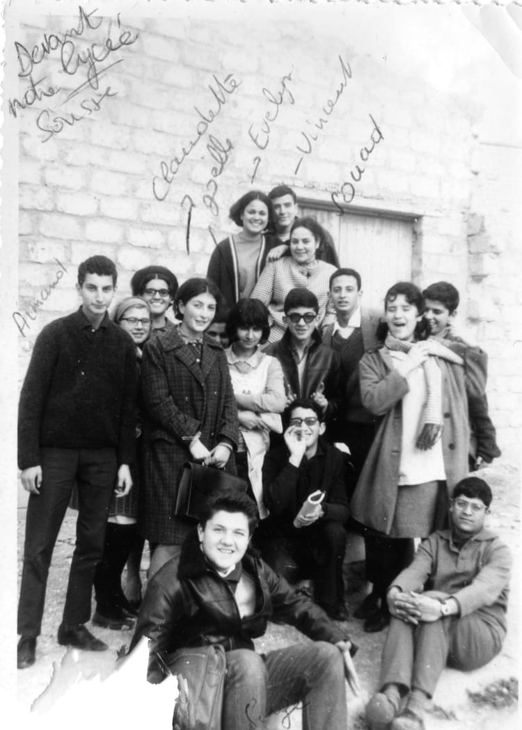 photo-de-classe-seconde-am-de-1965-lyc-e-de-jeunes-filles-copains-d