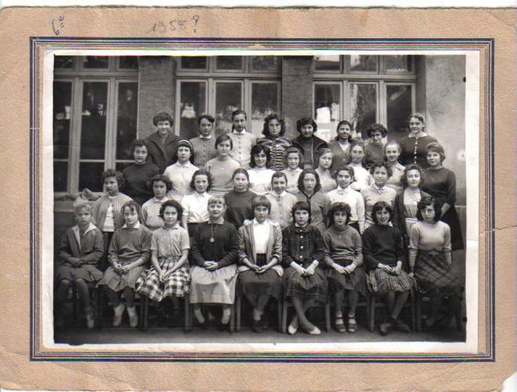 Photo de classe 6ème ou 5ème de 1960, Collège Jardin Des Plantes Copains d'avant Photo de classe 6ème ou 5ème de 1960, Collège Jardin Des Plantes Copains d'avant