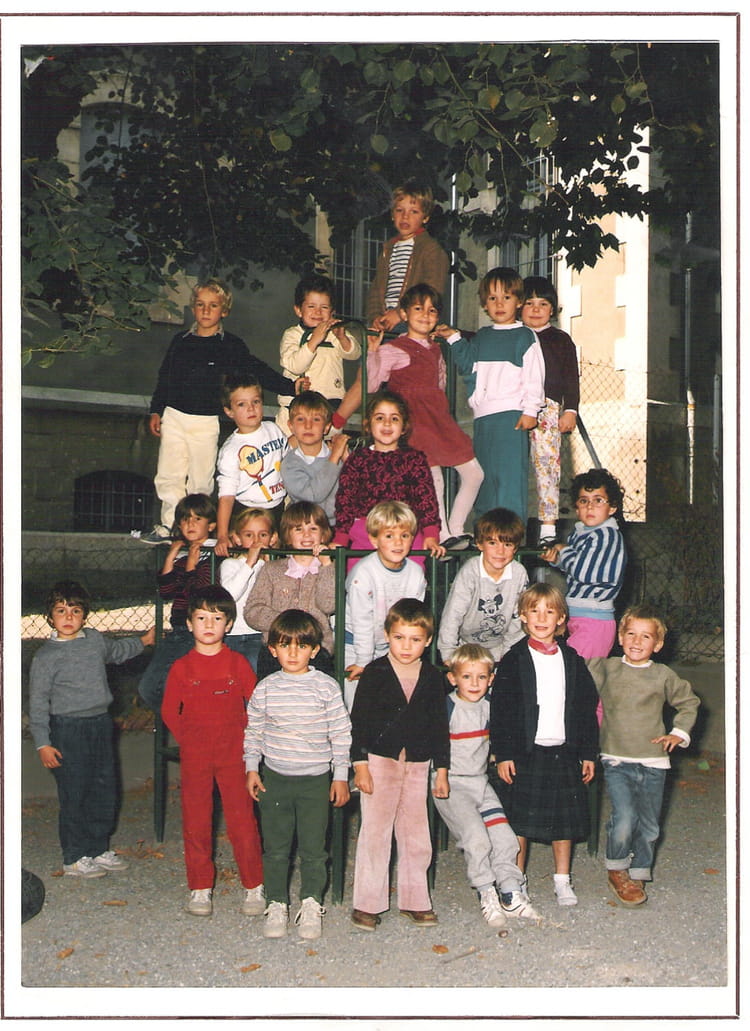 Photo de classe Grande section de maternelle (8586) de 1986, Ecole