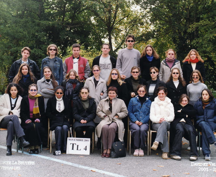 Photo de classe T L 4 de 2001, Lycée La Bruyère - Copains d'avant