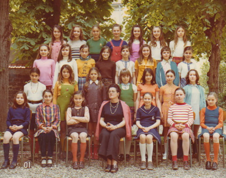 Photo de classe CM2 de 1973, ECOLE SAINTE GENEVIEVE Copains d'avant
