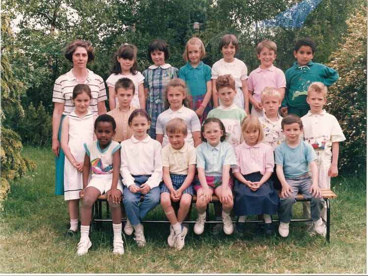 Photo de classe Cp4 de 1988, ECOLE NOTRE DAME DU BON CONSEIL Copains