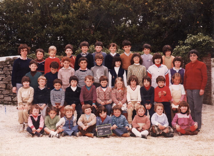 Photo de classe C p de 1980, Ecole Notre Dame Depontmain (La