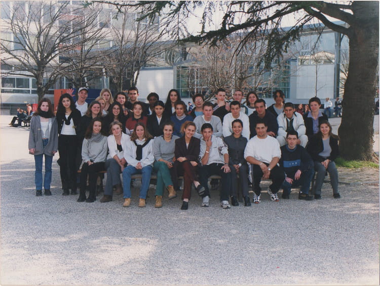 Photo de classe T STT B option IG de 2000, Lycée Louise Michel ...