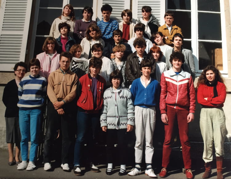 Photo de classe 2° St Louis de 1990, Lycée Saintlouis De Gonzague Copains d’avant Lycée Photo de classe 2° St Louis de 1990, Lycée Saintlouis De Gonzague Copains d’avant Lycée