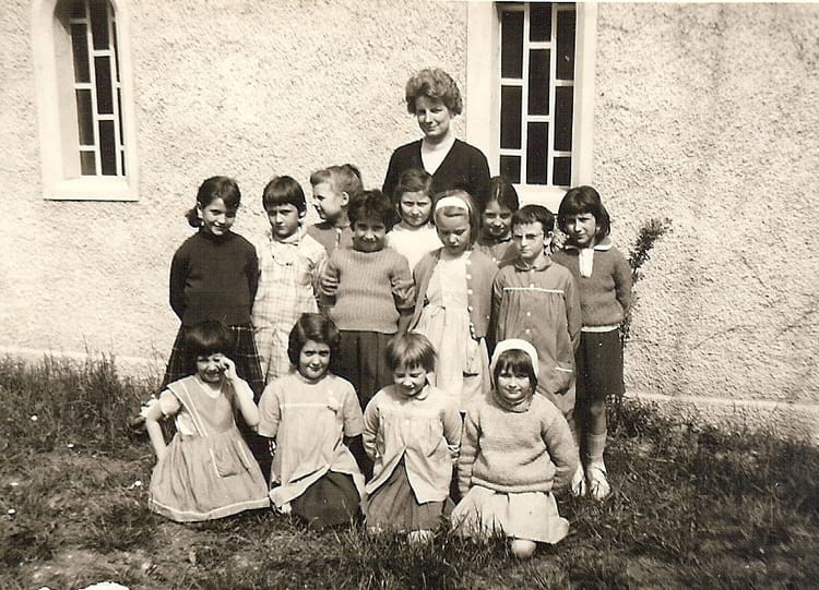 Photo de classe Colo Pâques 1962 de 1962, ECOLE NOTRE DAME DU ROSAIRE