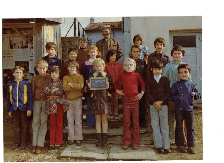 Photo de classe CE2CM1CM2 de 1974, Ecole Du Centre (Saint