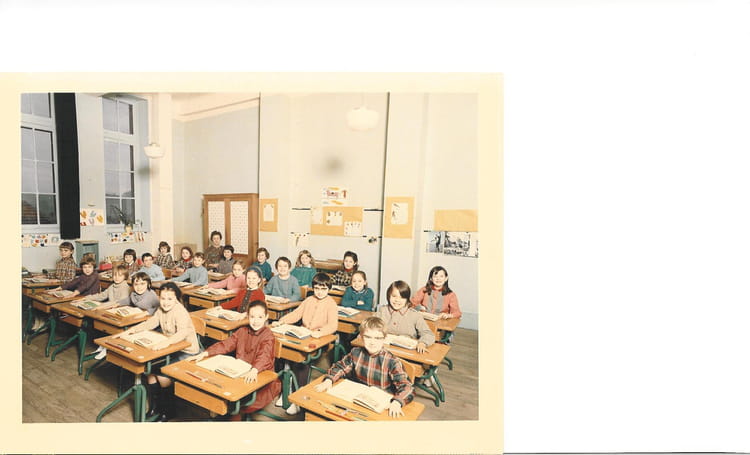 Photo de classe CE1 Ecole gilles de trèves 19661967 de 1966, Ecole