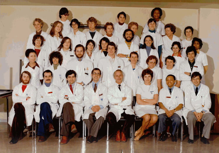 Photo de classe Hopital Antoine BeclèreService de Pédiatrie du Pr