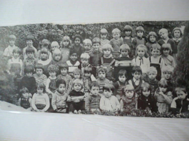 Photo de classe Toute l'école primaire de 1980, ECOLE LORETTE Copains d'avant