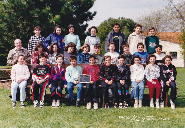 Photo De Classe 1993 1994 6ème D De 1993 Collège Françoise Dolto Copains D Avant Photo De Classe 1993 1994 6ème D De 1993 Collège Françoise Dolto Copains D Avant