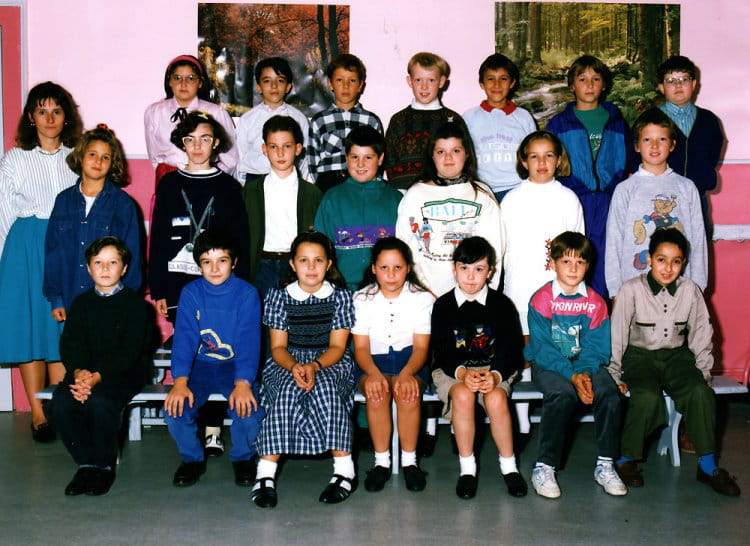 Photo de classe CM2 de 1991, Ecole Sainte Famille (Arras) Copains d'avant