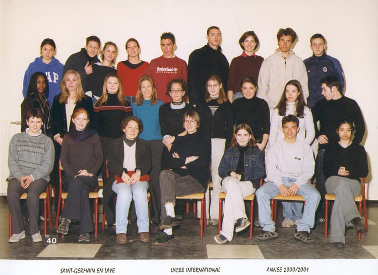 Photo de classe 1ere ES 1 2001 de 2001, Lycée International - Copains d ...