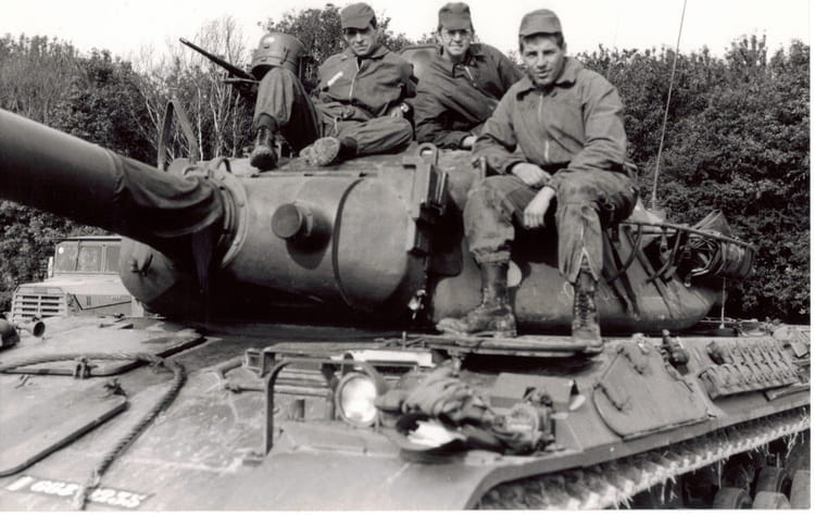 Photo de classe 501 rcc de 1977, 501 Rcc - Copains d'avant