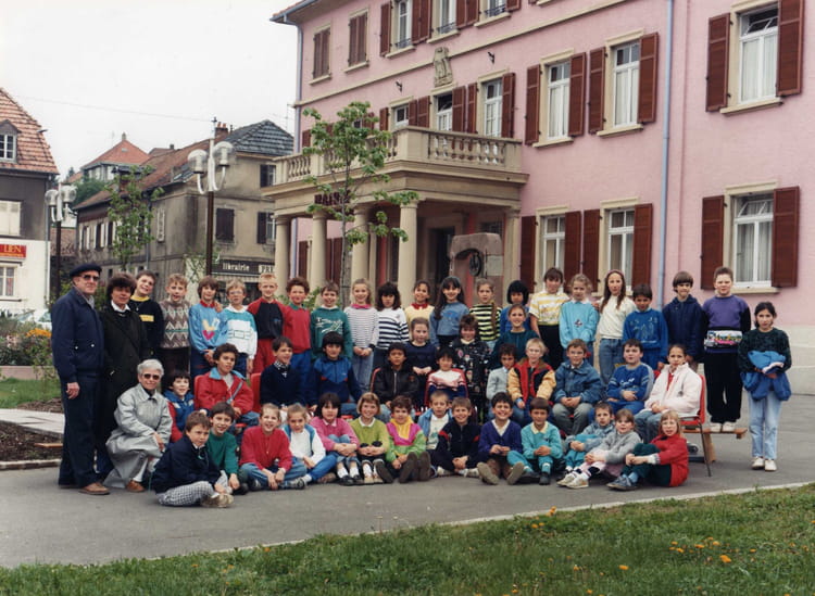 Photo de classe CM2 1989/1990 de 1989, ECOLE RENE CASSIN - Copains d'avant