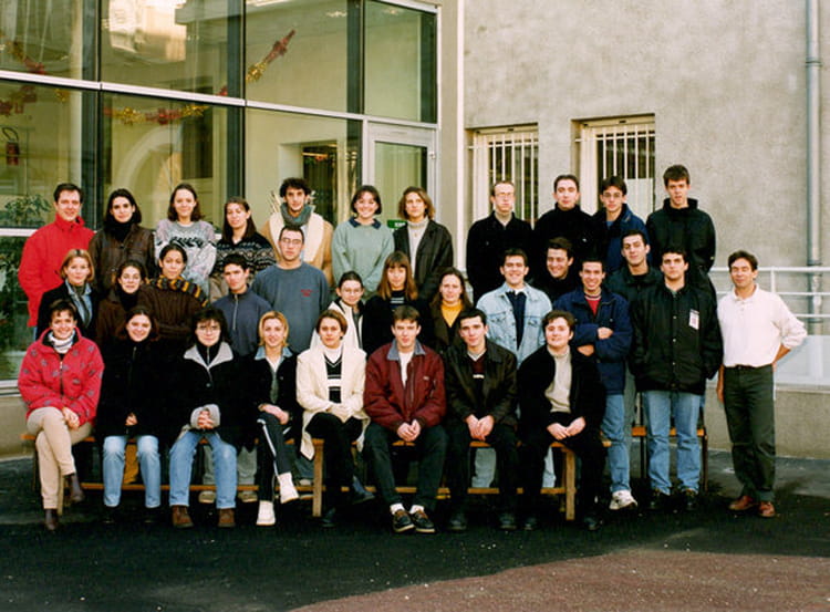 Photo de classe 1ere Année BTS Compta (98-99) de 1998, Lycée ...